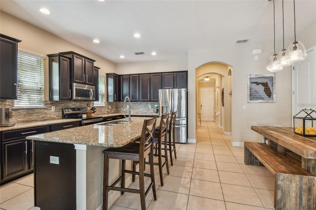 Image 22 of property listing at 11307 QUIET FOREST DRIVE, Tampa, FL 33635