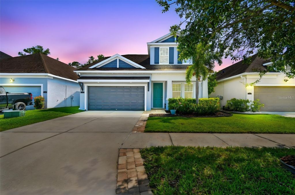 Image 5 of property listing at 11307 QUIET FOREST DRIVE, Tampa, FL 33635