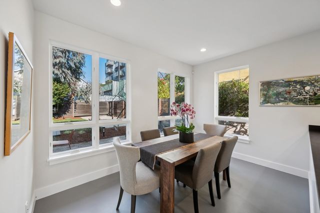 1126 Ocean Avenue, Oakland, CA 94608