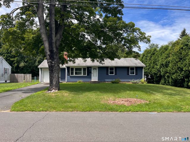124 Bel Aire Circle, Windsor Locks, CT 06096