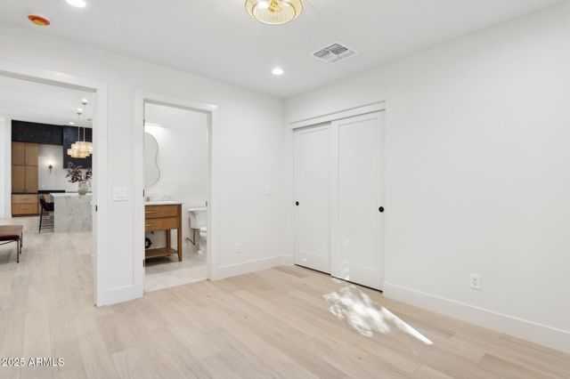 4512 N 38TH Street, Phoenix, AZ 85018