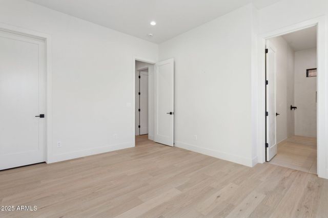 4512 N 38TH Street, Phoenix, AZ 85018