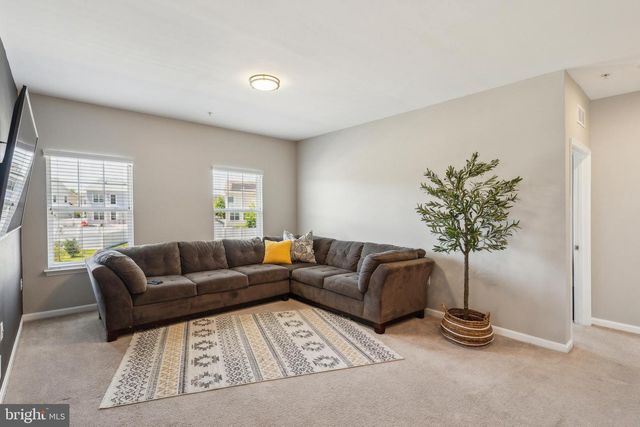 6447 OCELOT ST, Waldorf, MD 20603