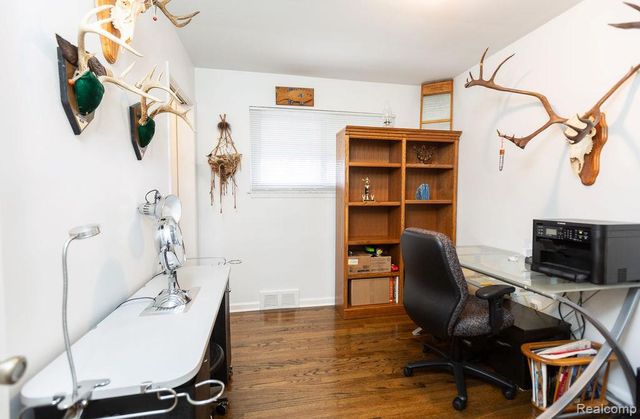 24636 Almond Avenue, Eastpointe, MI 48021