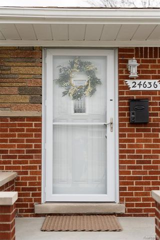 24636 Almond Avenue, Eastpointe, MI 48021