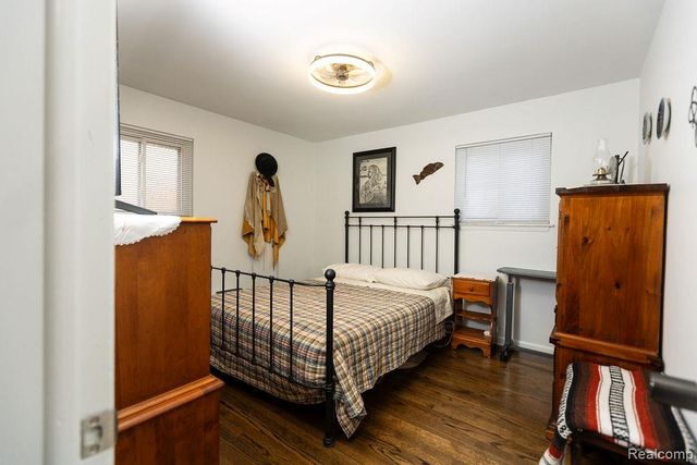 24636 Almond Avenue, Eastpointe, MI 48021