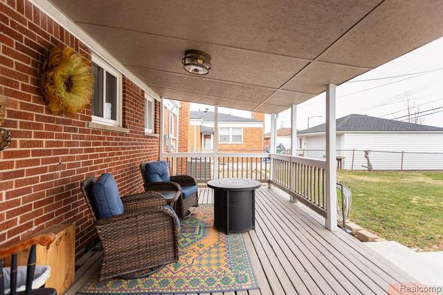 24636 Almond Avenue, Eastpointe, MI 48021