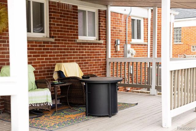 24636 Almond Avenue, Eastpointe, MI 48021