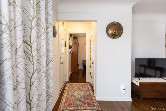 24636 Almond Avenue, Eastpointe, MI 48021