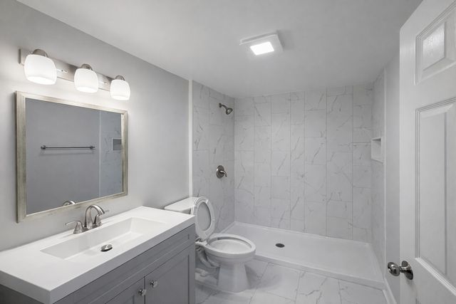 146 S 9th Avenue 2, Maywood, IL 60153