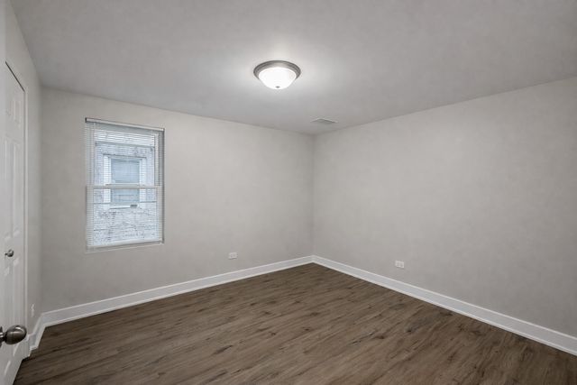 146 S 9th Avenue 2, Maywood, IL 60153