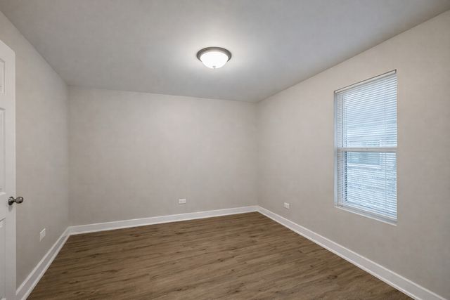 146 S 9th Avenue 2, Maywood, IL 60153