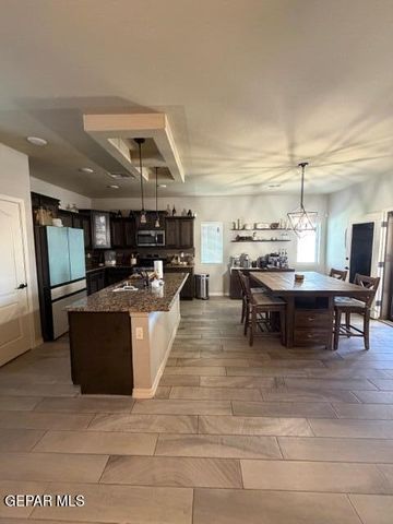 14231 CHARLES POLLOCK Avenue, El Paso, TX 79938