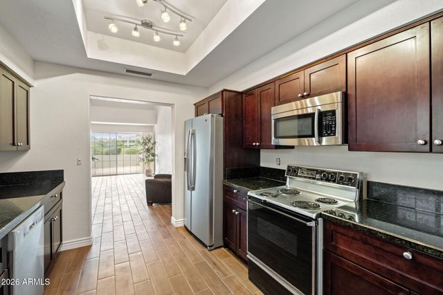 7710 E Gainey Ranch Road 121, Scottsdale, AZ 85258