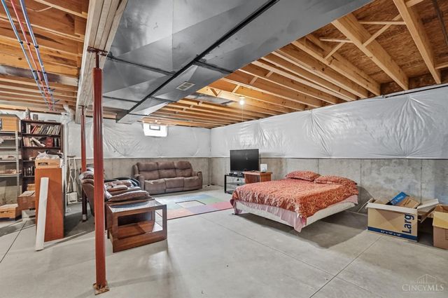 5575 Hoffman Road, Miami Twp, OH 45150