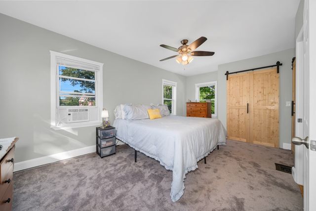 234 Elm St, Amesbury, MA 01913