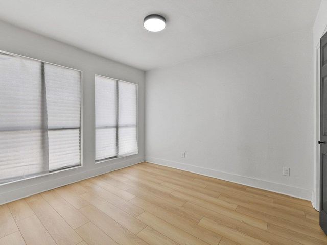 909 Reinli ST 102, Austin, TX 78751