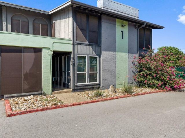 909 Reinli ST 102, Austin, TX 78751