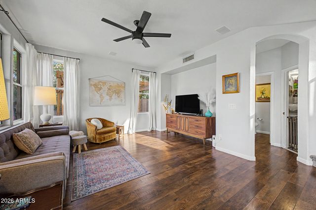 6854 W POTTER Drive, Glendale, AZ 85308