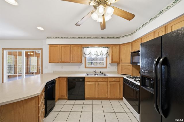 315 OAKBROOK Drive, East Peoria, IL 61611