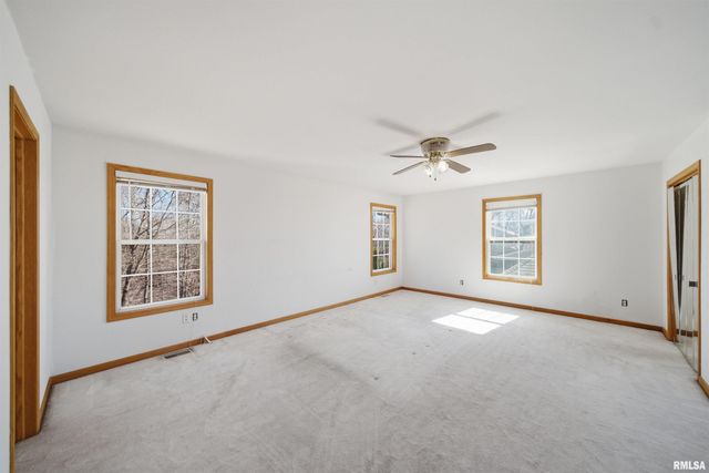 315 OAKBROOK Drive, East Peoria, IL 61611