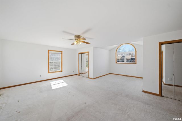 315 OAKBROOK Drive, East Peoria, IL 61611