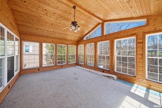 315 OAKBROOK Drive, East Peoria, IL 61611