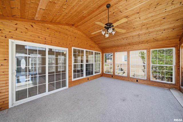 315 OAKBROOK Drive, East Peoria, IL 61611