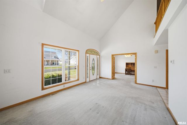 315 OAKBROOK Drive, East Peoria, IL 61611