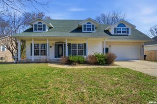 315 OAKBROOK Drive, East Peoria, IL 61611