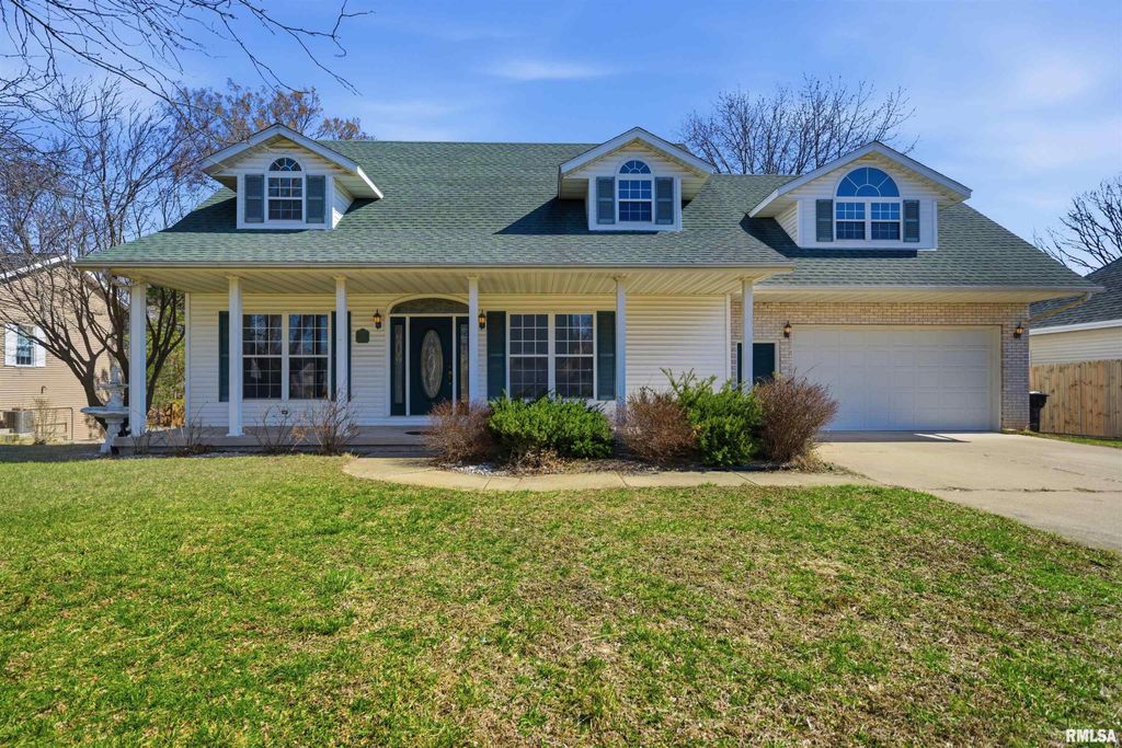 315 OAKBROOK Drive, East Peoria, IL 61611