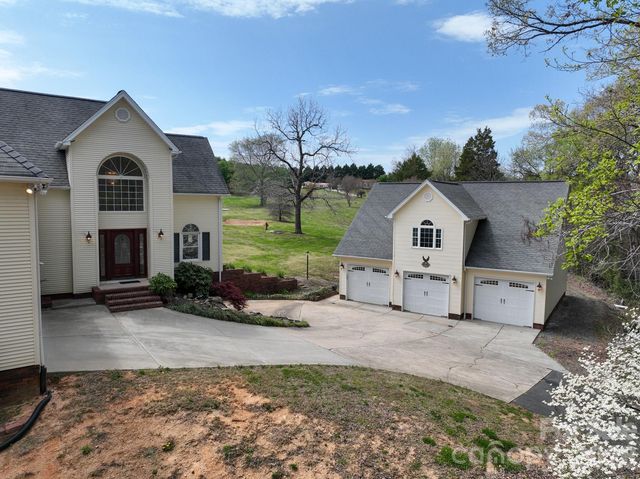 6665 Dellwood Drive, Kannapolis, NC 28081