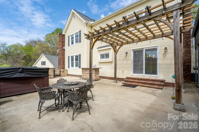 6665 Dellwood Drive, Kannapolis, NC 28081