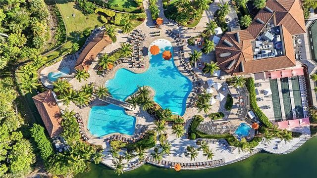 9923 Corso Bello DR, Naples, FL 34113