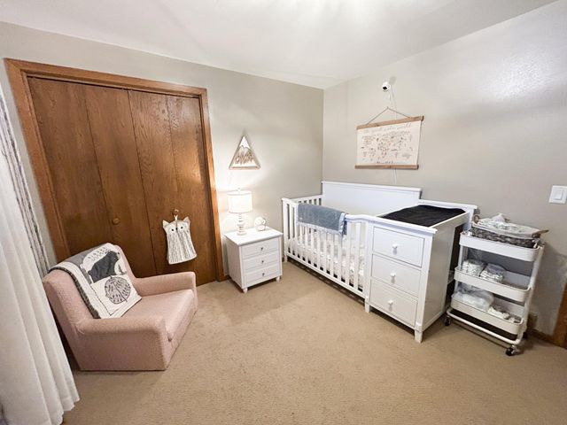 1166 Maplewood Drive, Worthington, MN 56187