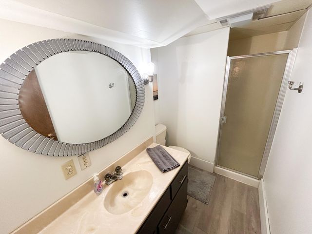 1166 Maplewood Drive, Worthington, MN 56187