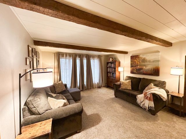 1166 Maplewood Drive, Worthington, MN 56187