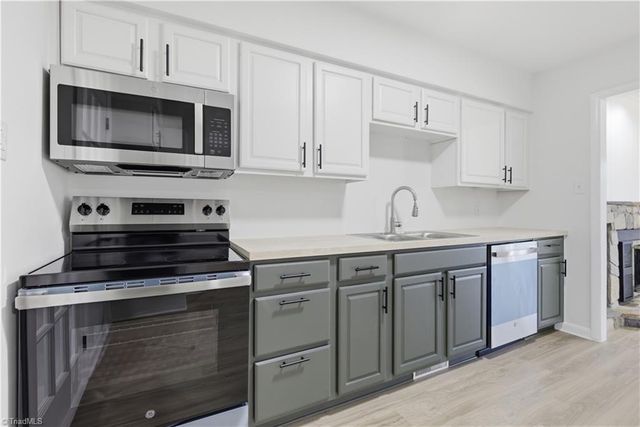 2301 Ontario Street, Greensboro, NC 27403