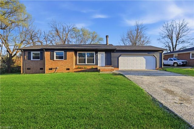 2301 Ontario Street, Greensboro, NC 27403