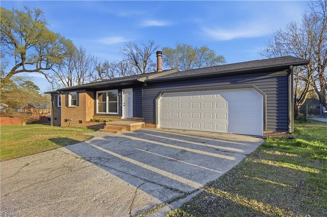 2301 Ontario Street, Greensboro, NC 27403