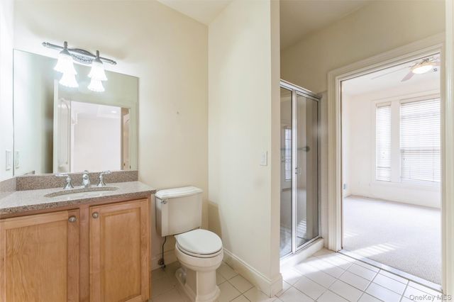 420 Pacing Way, Westbury, NY 11590