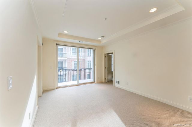 420 Pacing Way, Westbury, NY 11590