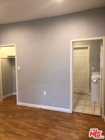 721 W 41st Drive, Los Angeles, CA 90037