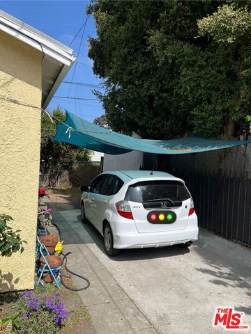 721 W 41st Drive, Los Angeles, CA 90037