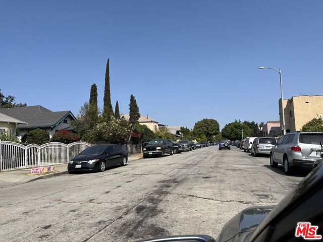 721 W 41st Drive, Los Angeles, CA 90037