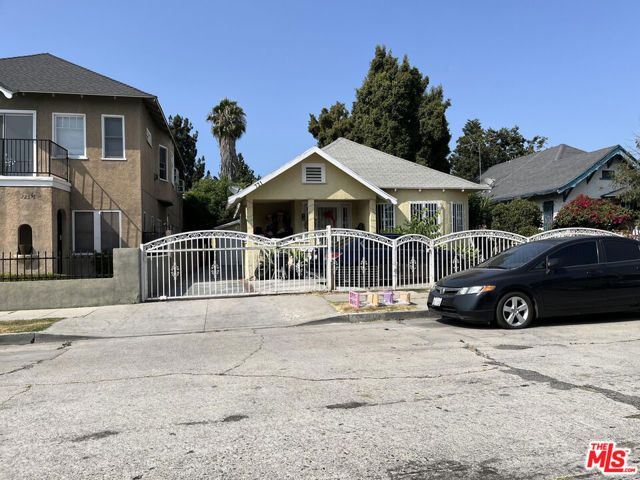 721 W 41st Drive, Los Angeles, CA 90037