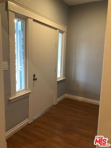 721 W 41st Drive, Los Angeles, CA 90037