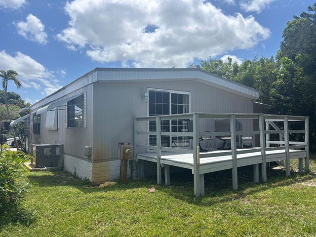 1813 Sabel Drive, Deerfield Beach, FL 33442