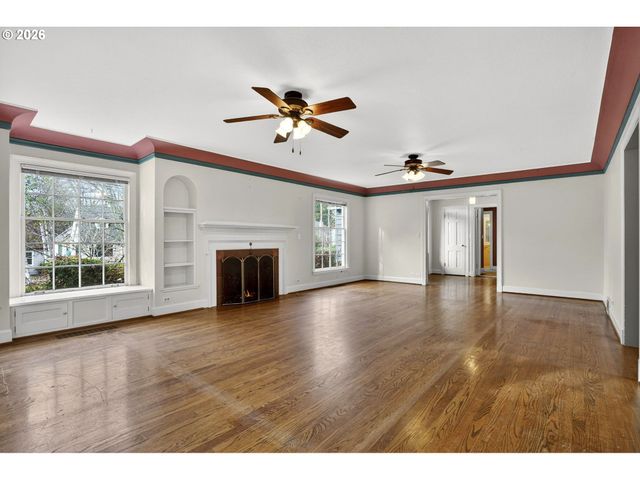 1210 Se 57TH Ave, Portland, OR 97215