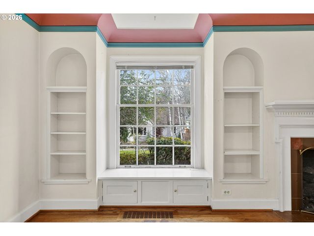 1210 Se 57TH Ave, Portland, OR 97215